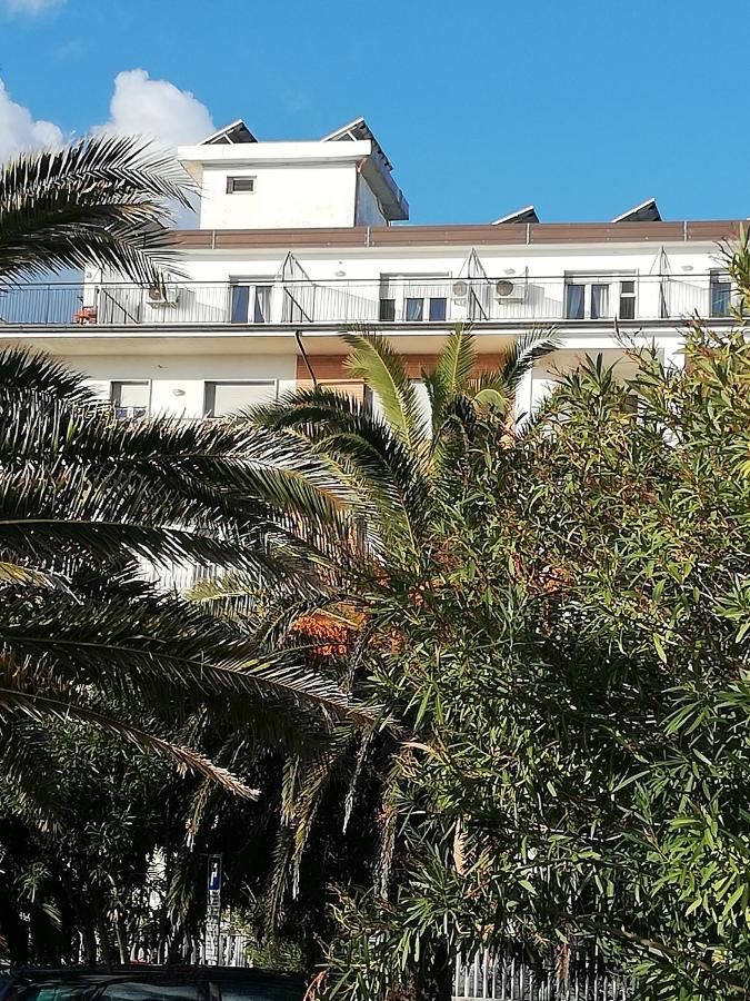 B&B Attico Mare San Benedetto del Tronto Bagian luar foto