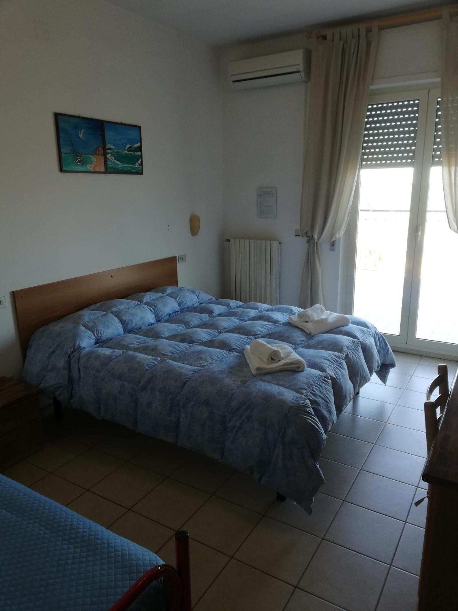 B&B Attico Mare San Benedetto del Tronto Ruang foto