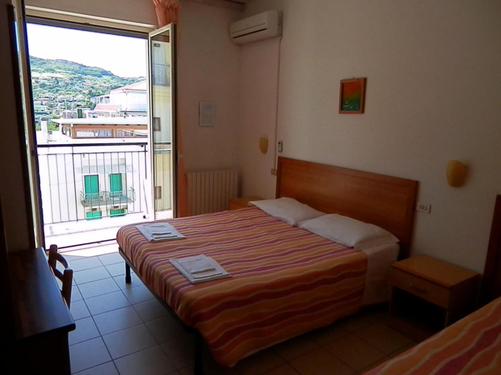 B&B Attico Mare San Benedetto del Tronto Bagian luar foto